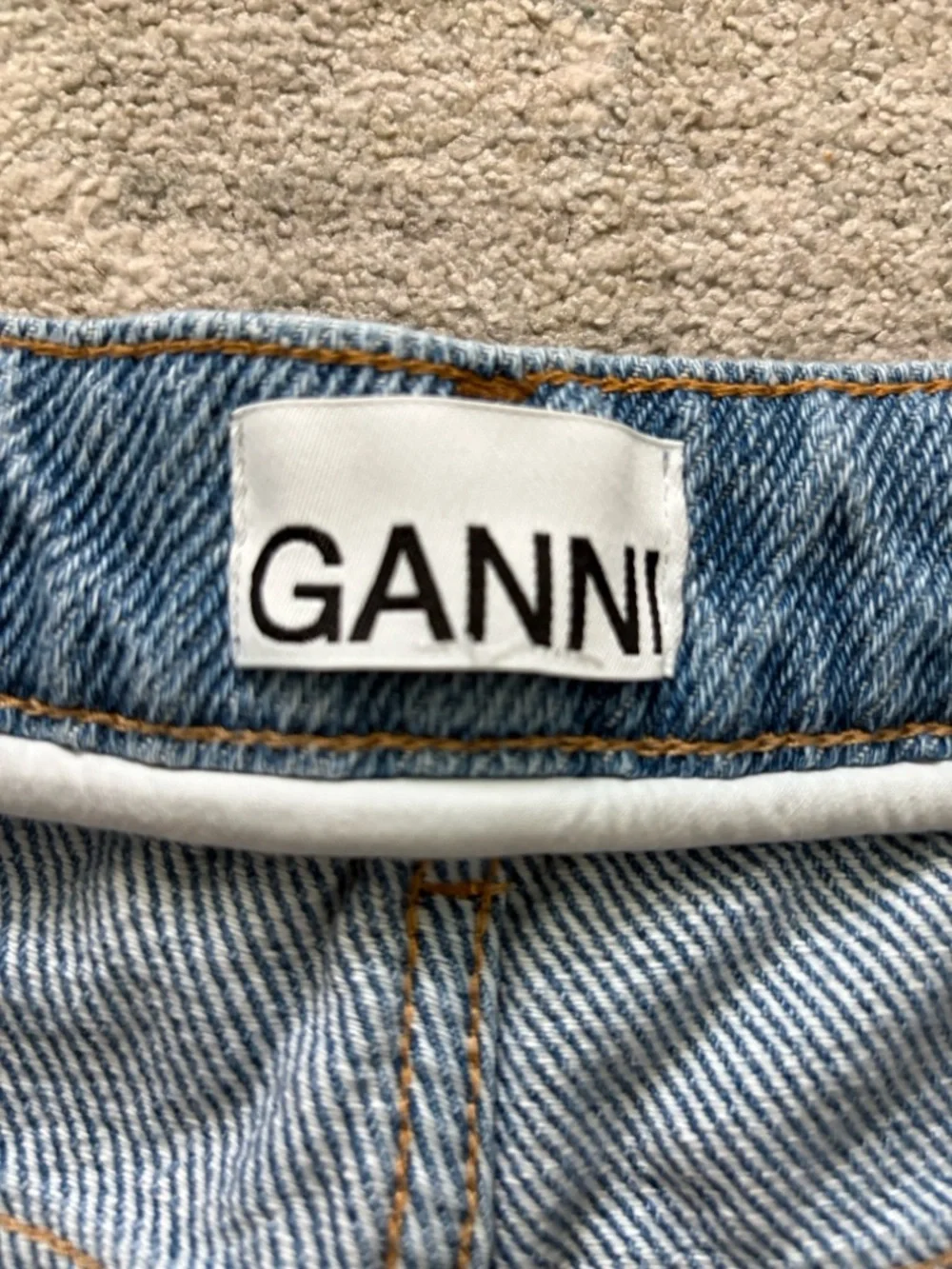 Ganni Wide Leg Jeans – Size 31 - Picture 4 of 8